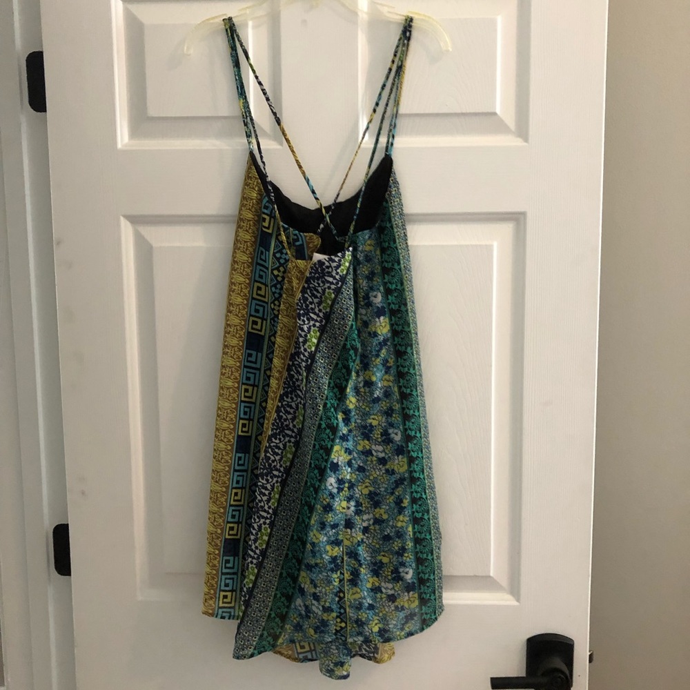 Patterned Dress - Picture 2 of 3